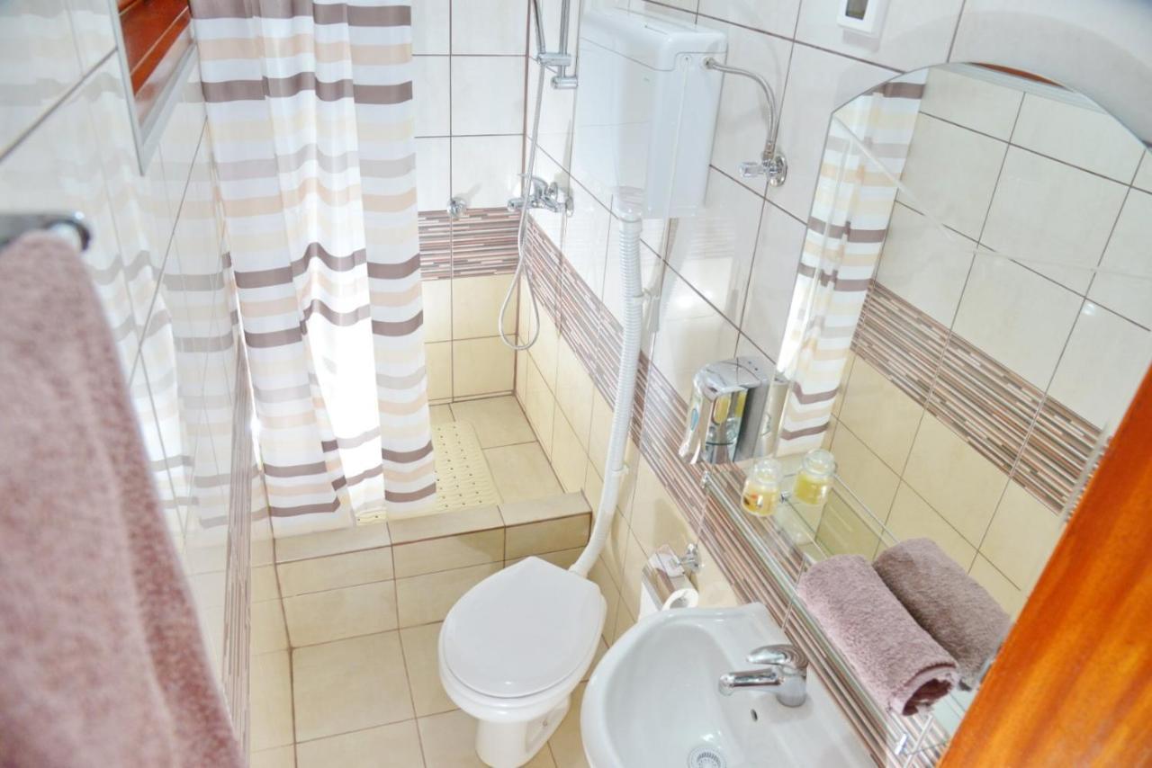 Ferienwohnung Zoja Vrdnik Exterior foto
